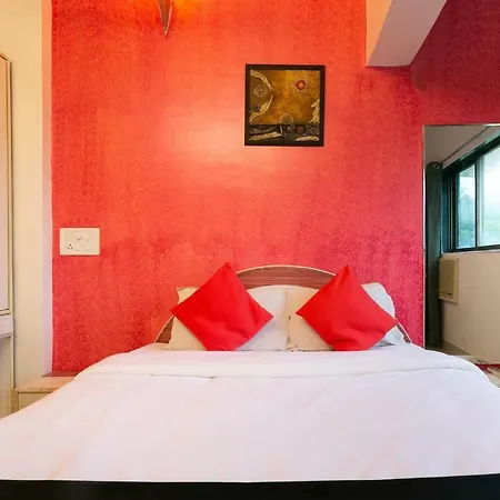 Capital O 43319 Cigad Hotel & Resort Deluxe-3